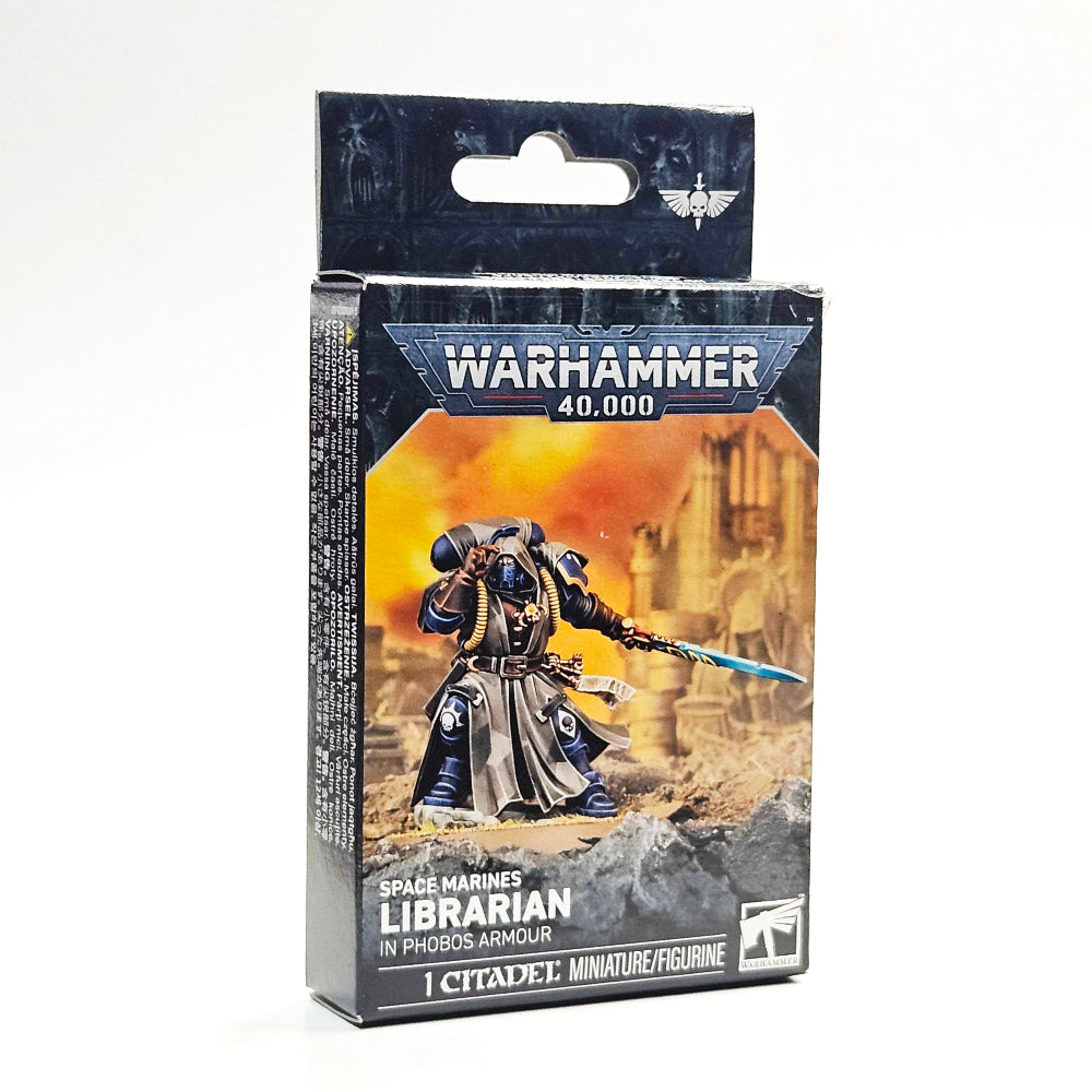 Space Marines: Librarian in Phobos Armour
