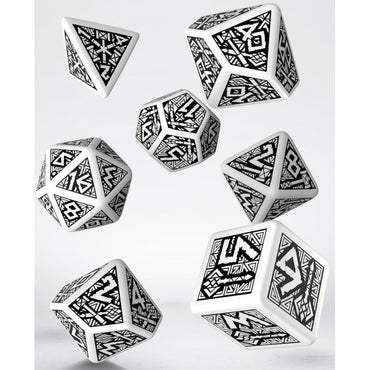 Dwarven Dice White & Black 7 Pc